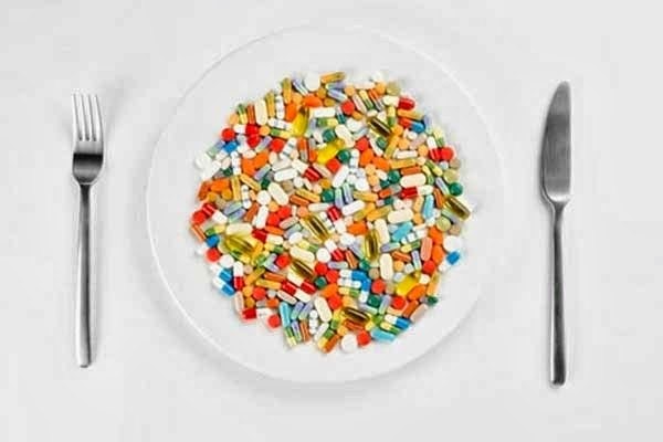 Почему принимать некоторые таблетки опасно