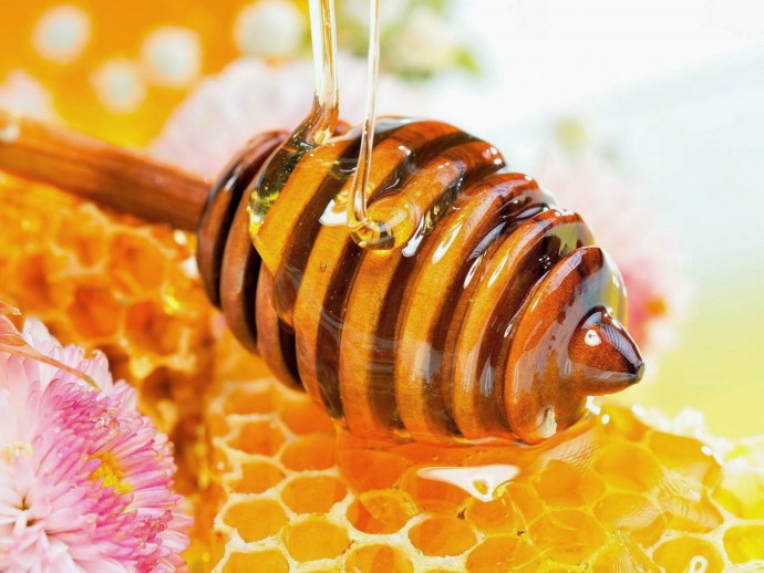 ​5 причин есть мёд на ночь