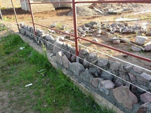 Забор из камня Забор из камня