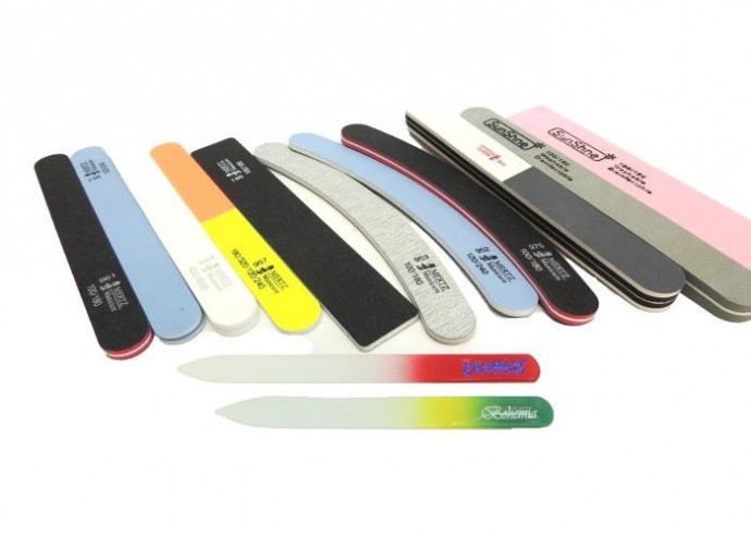 ​Как правильно подпиливать ногти