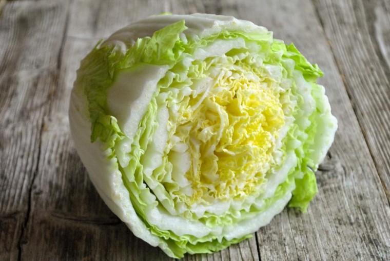 Как сделать простой и вкусный салат из пекинской капусты Как сделать простой и вкусный салат из пекинской капусты