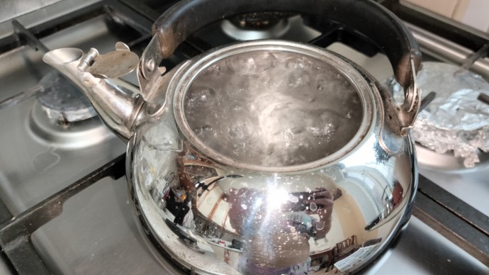 ​Стоит ли кипятить воду со спичками