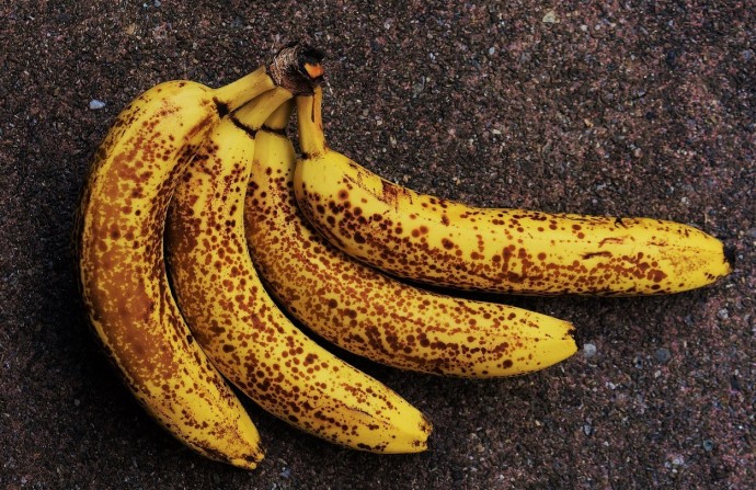 ​Почему стоит покупать бананы с черными пятнами