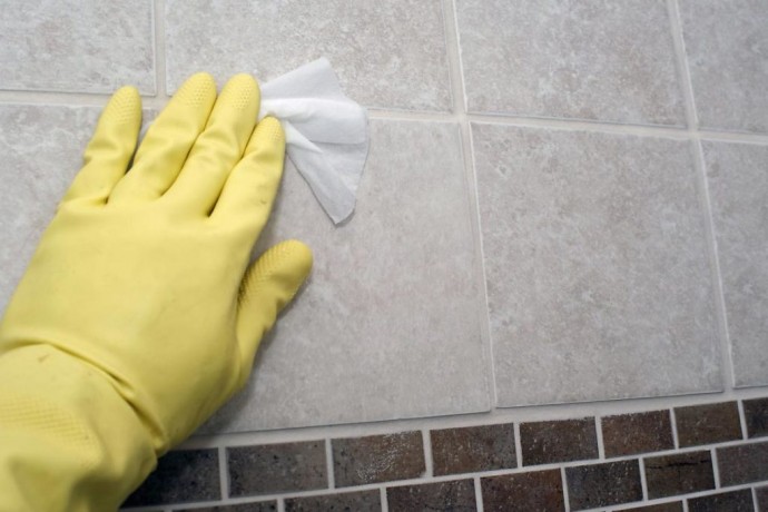 ​Как очистить швы между плиткой в ванной