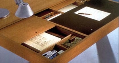 Чтобы деревянные ящики в шкафу или письменном столе лучше скользили 
