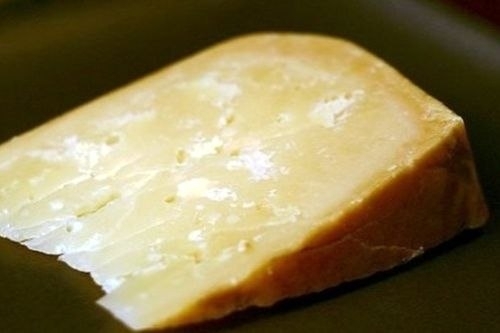 Как использовать засохшие остатки сыра