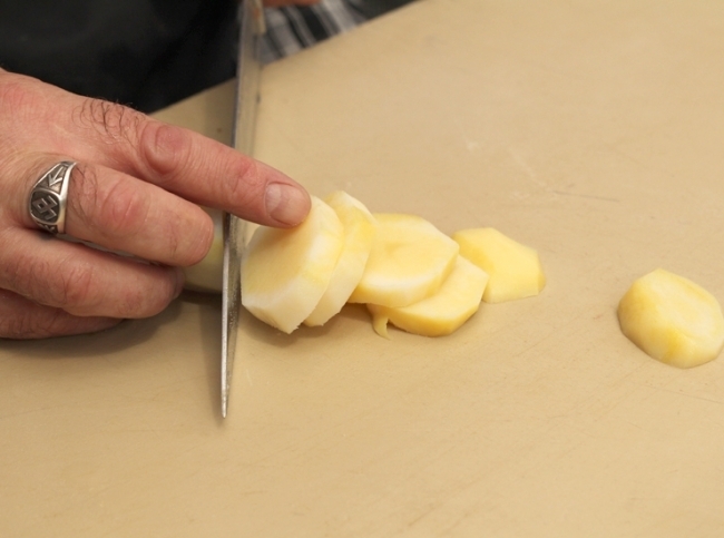 Как нарезать картофель для разных блюд