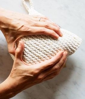 Как сделать тарелку из карамельных конфет своими руками Как сделать тарелку из карамельных конфет своими руками