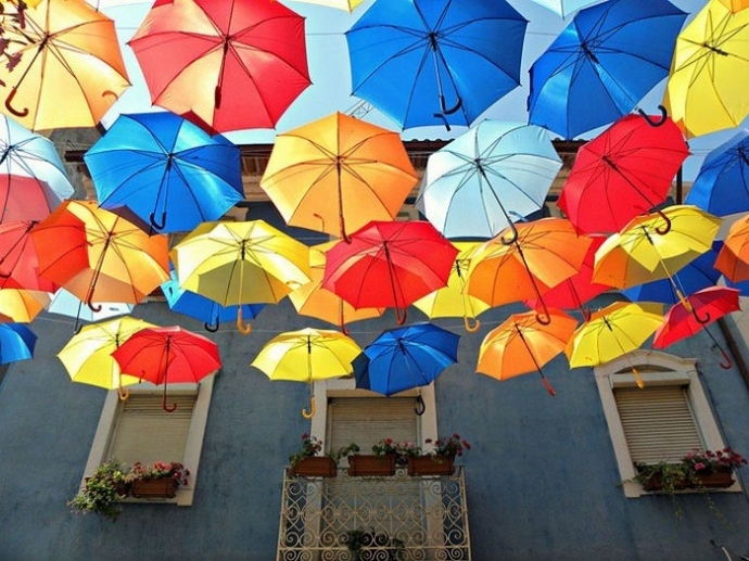 Защита от дождя: как выбрать зонт?