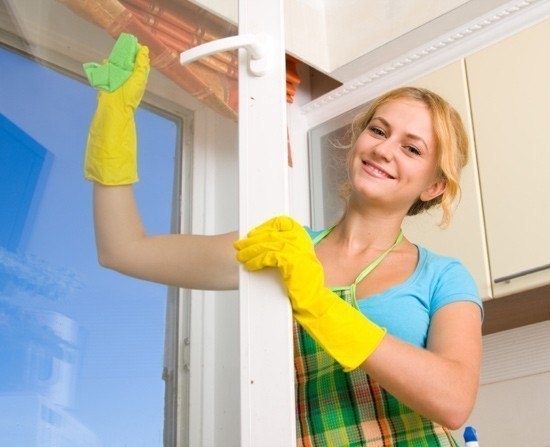 8 проверенных способов эффективной чистки окон.